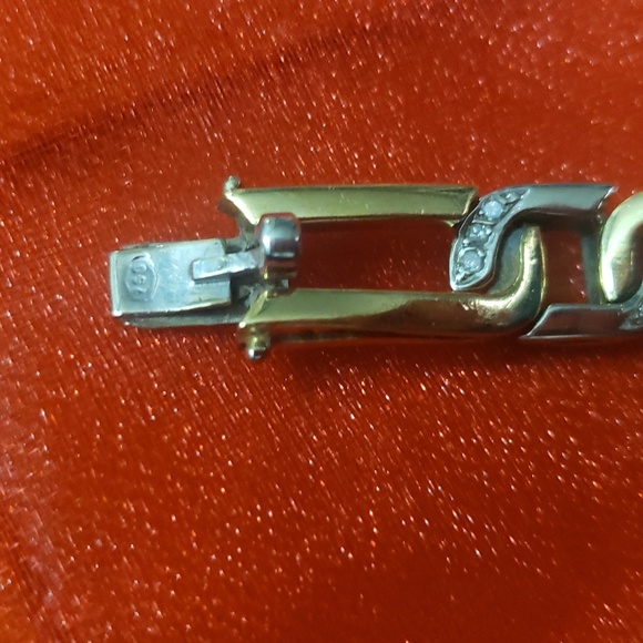 Baume and Merceir Geneve vintage watch..18k gold..... has 80pcs tiny diamonds... - Picture 8 of 16